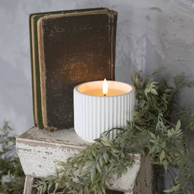 3D FLAME RIBBED CANDLE