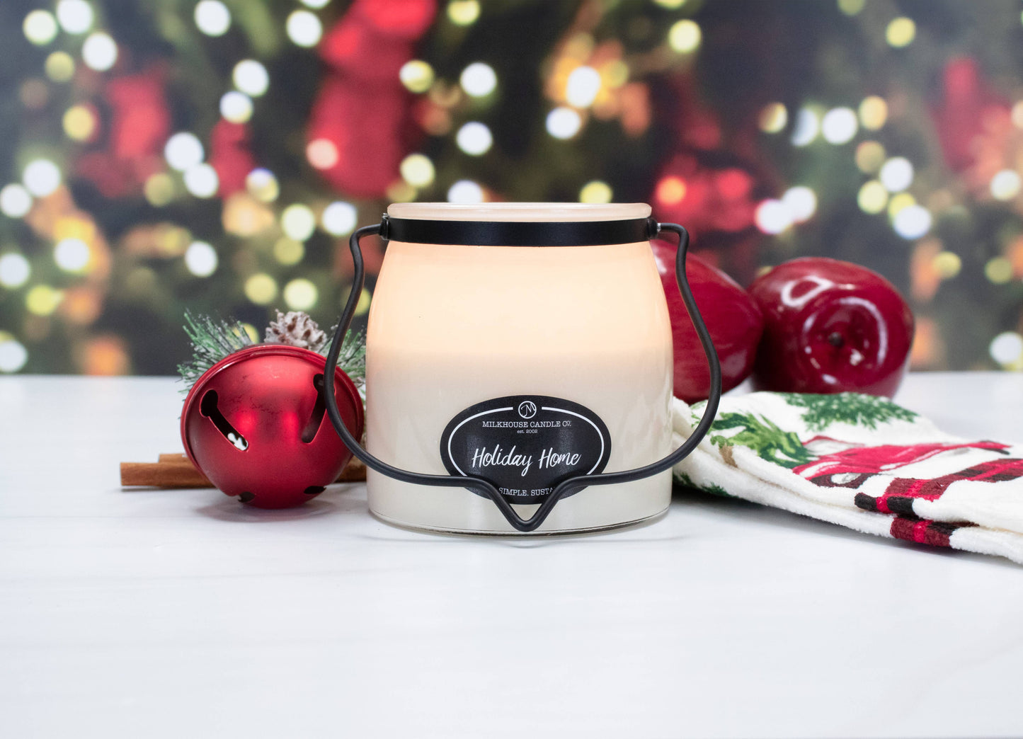 Candle 16 oz Holiday Home